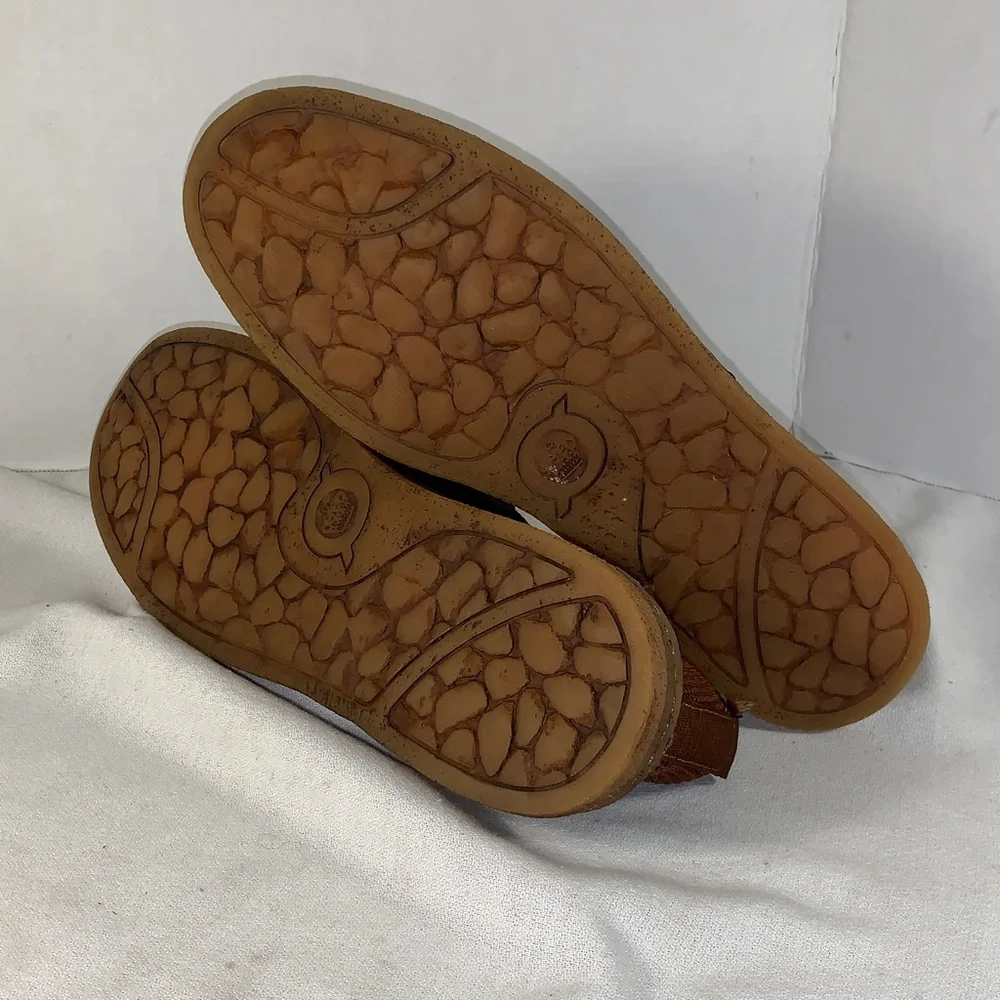 Born Men's Chestnut Brown Leather and Mesh Slip-On Loafers